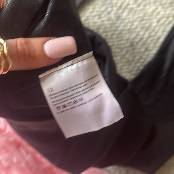 Black lululemon leggings - Picture 5 of 7